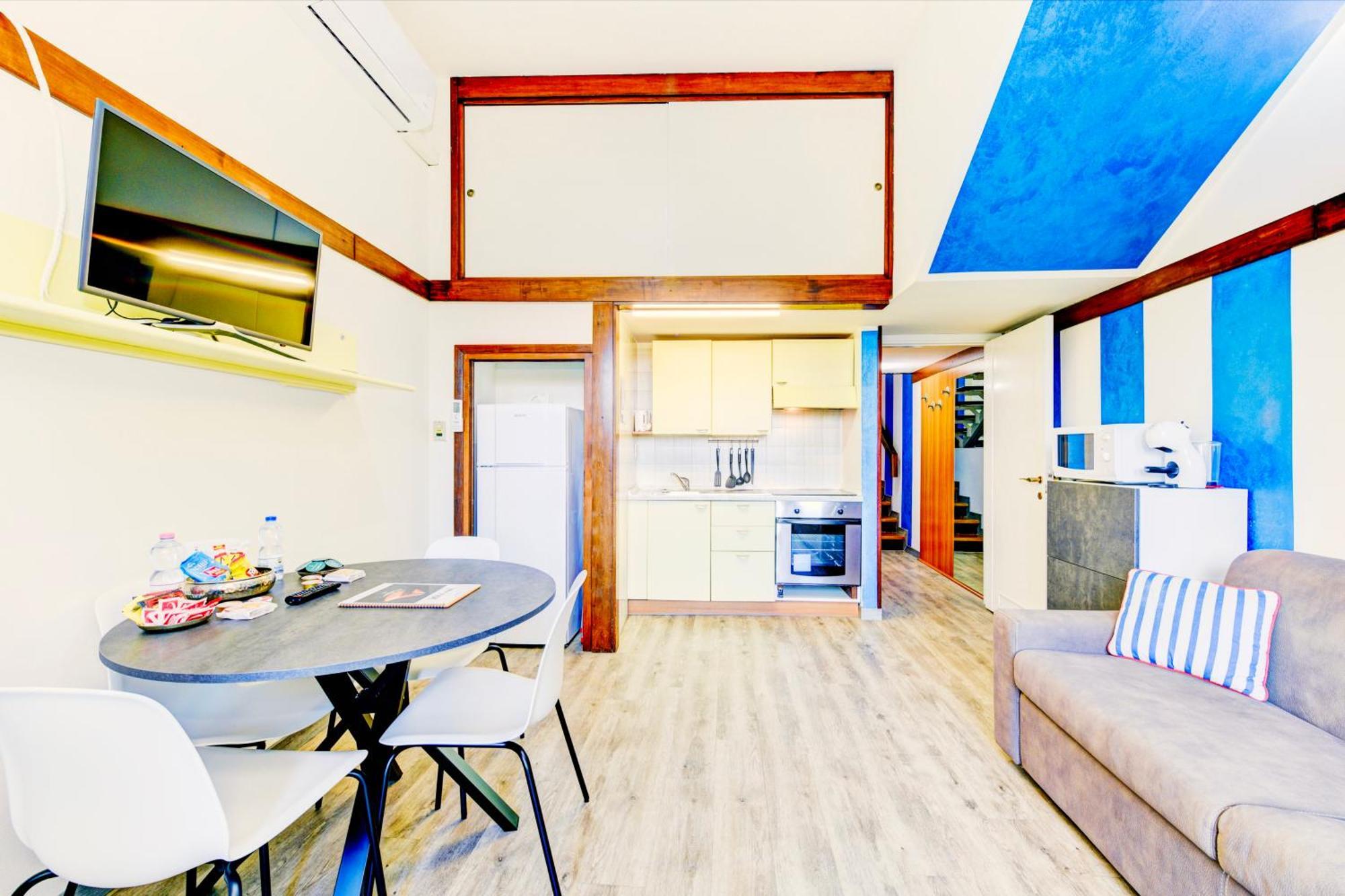 The Riva Apartment Sirmione Bagian luar foto