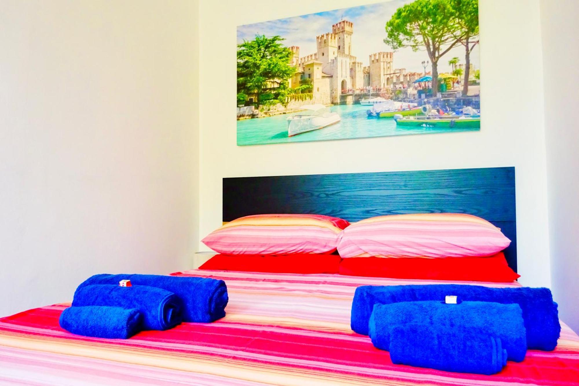 The Riva Apartment Sirmione Bagian luar foto